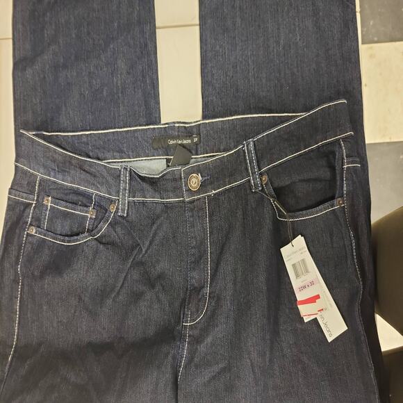 Calvin Klein Jeans Womens 22W x 32 Blue Denim Bootcut Pants Plus Size Jeans - Picture 8 of 11